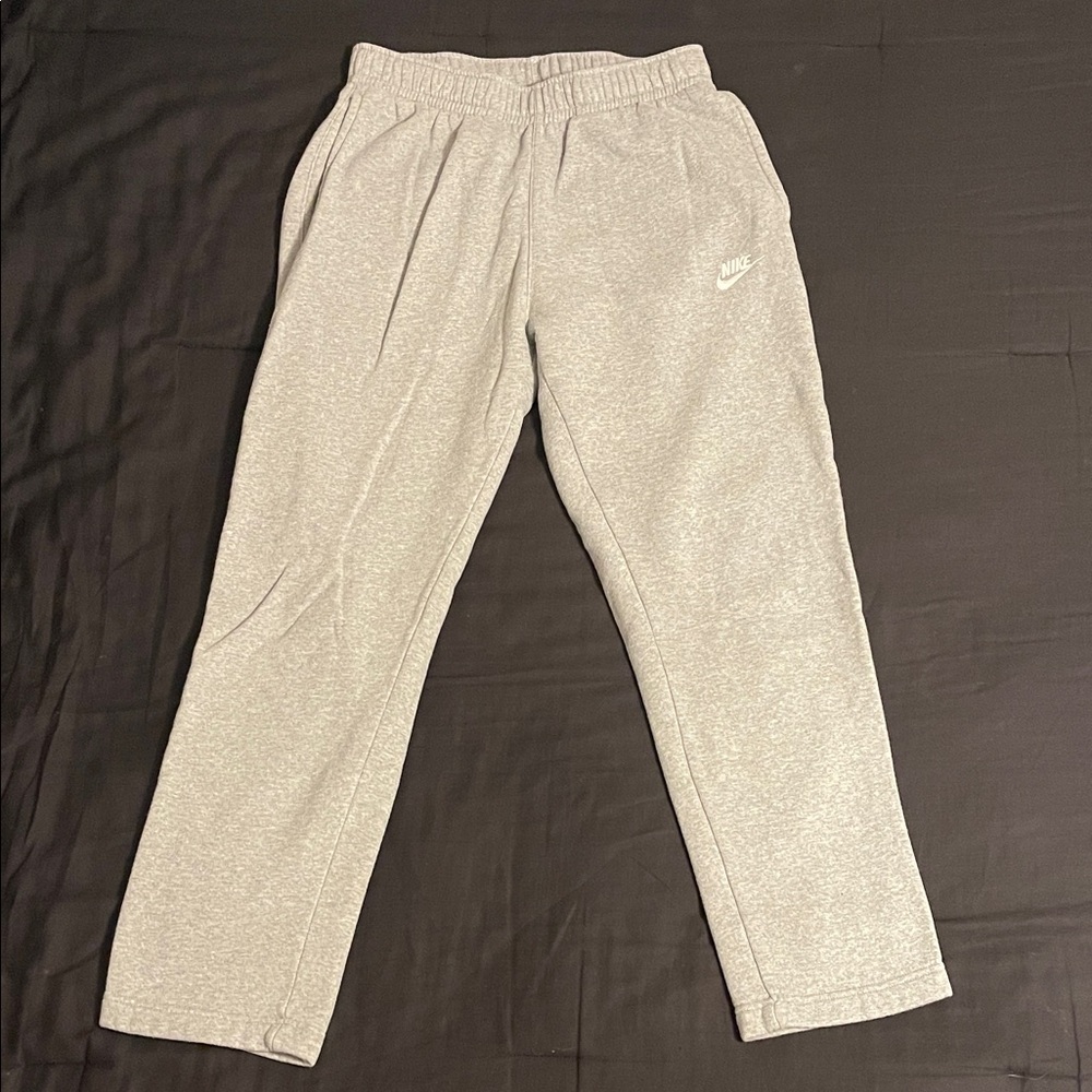 Nike Men’s Gray Sweatpants
